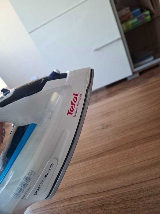 Парна ютия Tefal Smart Protect FV4970