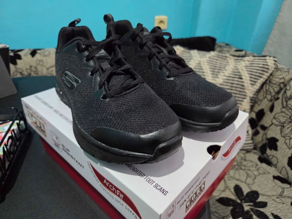 Дамски маратонки Skechers Work ArchFit SR