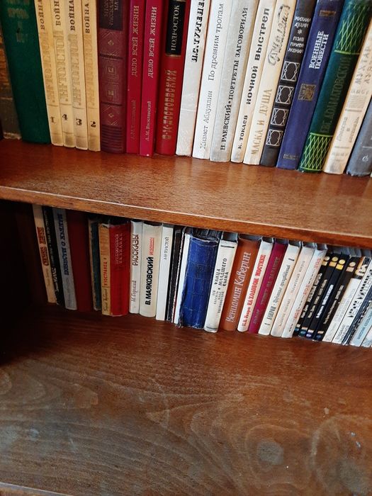 Продам книги разных жанров