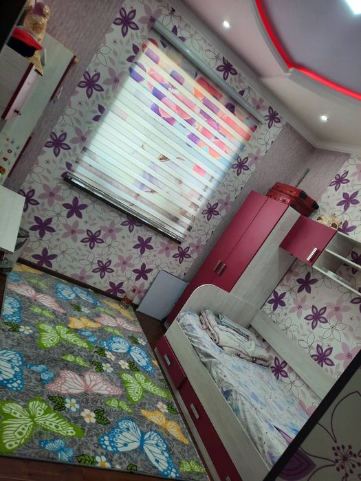 Срочно Кибрай марказида участка сотилади. Ховли узимники янги курилган