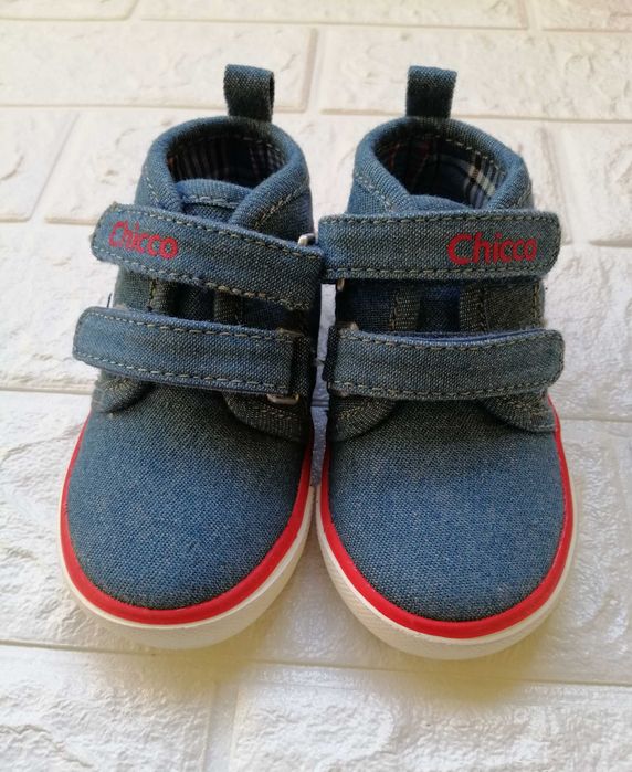 Бебешки/детски обувки.