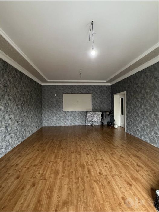 Продается участок 2 этажный азадбаш 8 соток заходи жыви