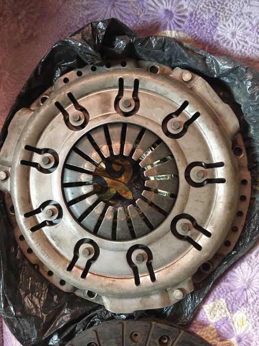 Автозапчасть на опель