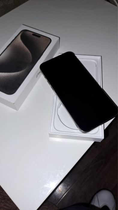 Vand  Ipone 15 pro max ,Natural Titanium256gb