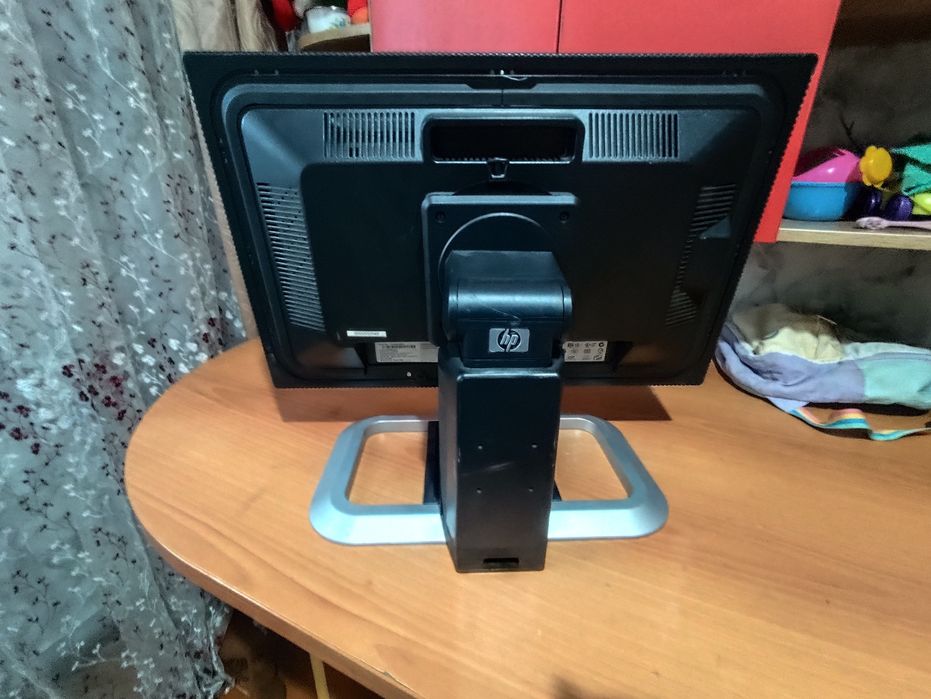 Продам Мониторы HP