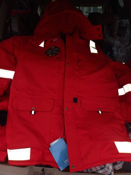 Продам теплую зимний комплект (спецодежда)