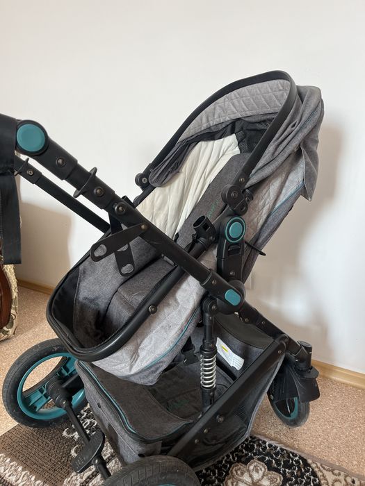 Коляска всесезонная.