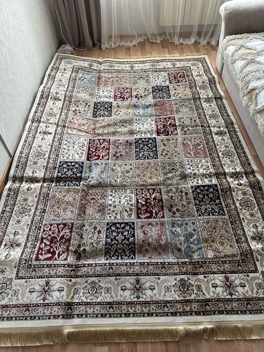 Продам ковер 2х3 м новый