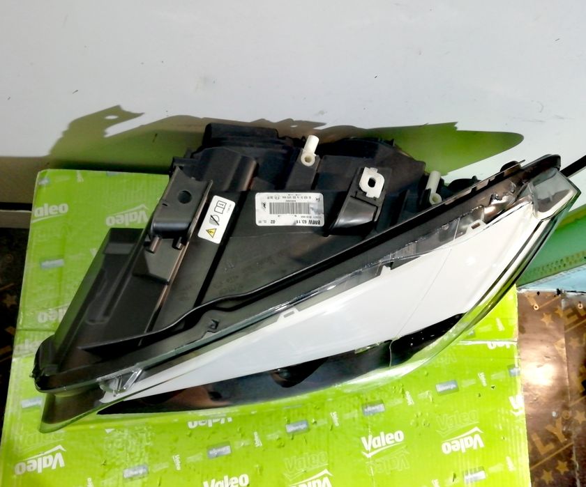 Фар Фарове за БМВ Х1 Е84 / BMW X1 E84 Bi-Xenon.