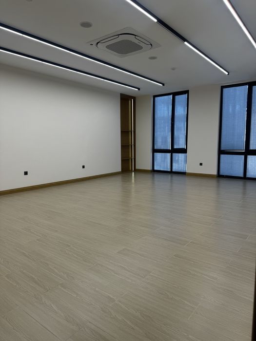 Аренда Офиса 30м² до 142м² в БИЗНЕС ЦЕНТРЕ Яккасарайском районе