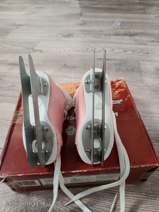Продам детские коньки