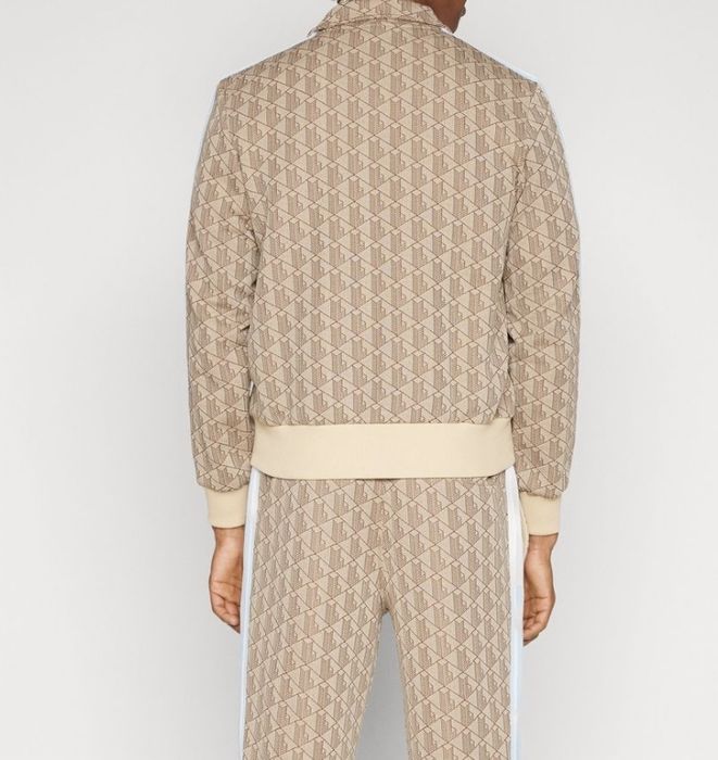 Продается спортивный костюм Lacoste