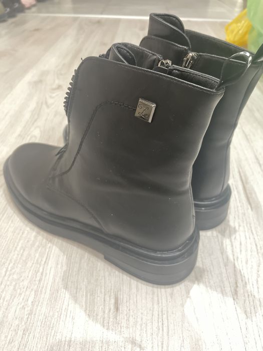 Дамски боти