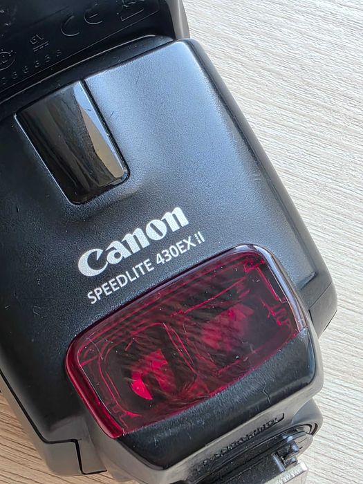Canon SPEEDLITE 430EXII Вспышка для камер Canon. в рабочем состоянии
