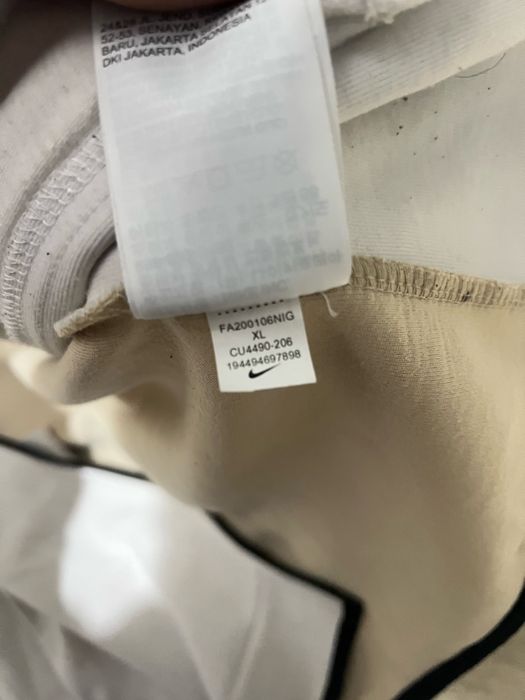 Продам зипку tech fleece,теч флис