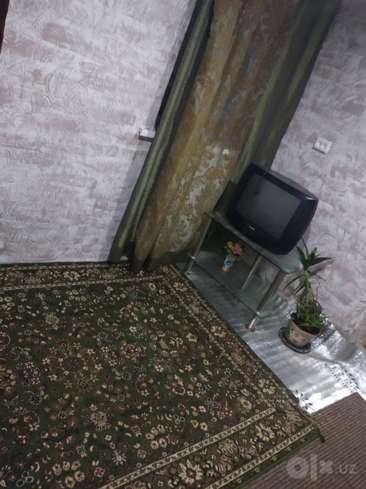Боллага 250у.е  2 хона ховли Тошкент метрога якин мирабатиски рисивий