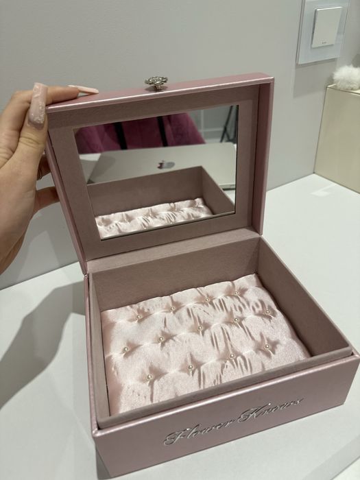 шкатулка flower knows