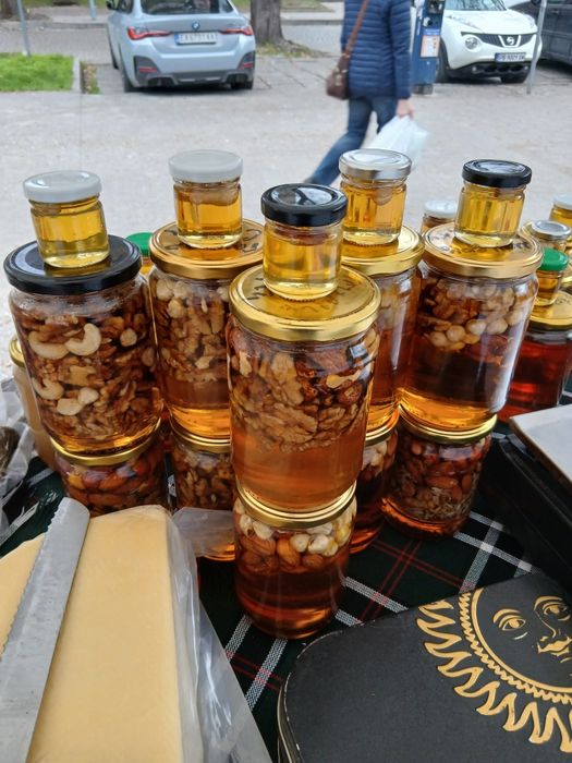 Пчелен мед  от родопите