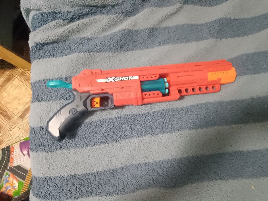 Продаю игрушечный дробовик