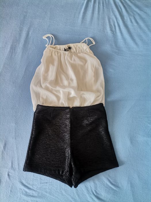 Комплект къси панталони и потник Bikbok