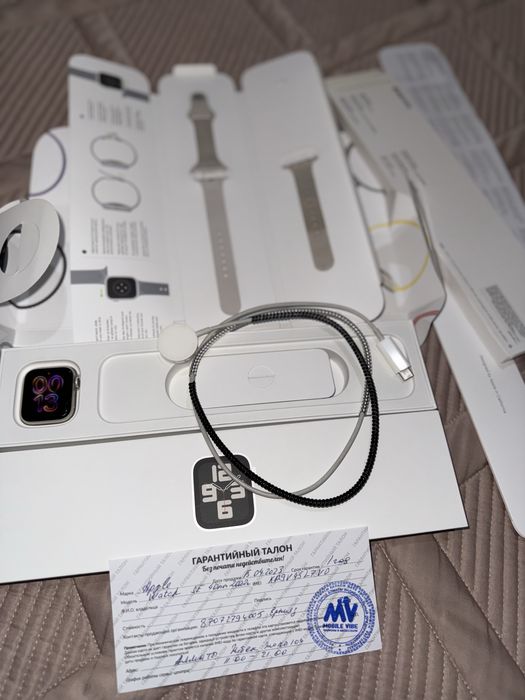 Apple Watch SE (2-е поколение) GPS