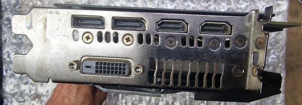 Geforce ASUS ROG-STRIX-GTX1070TI-A8G-GAMING Гаранция 3 месеца