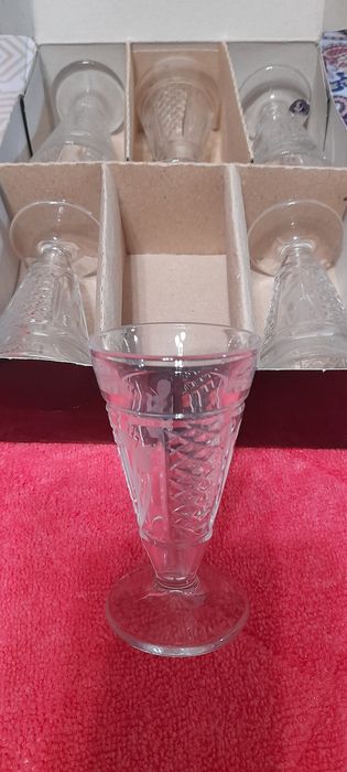 Продам стопки , рюмки, стаканы и разное