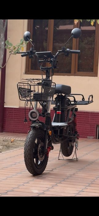 Skuter Prava kerak emas