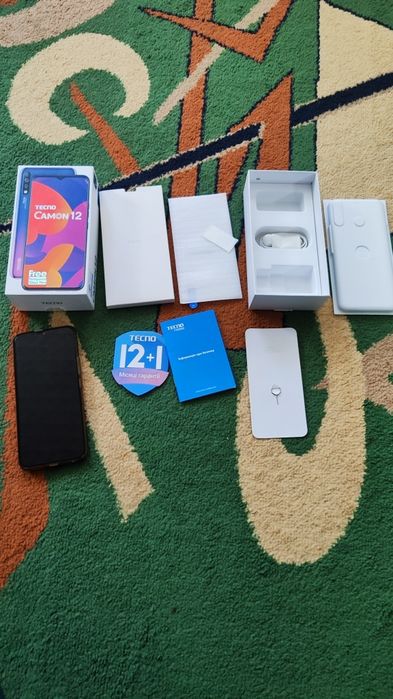 Продам смартфон Texno Camon 12
