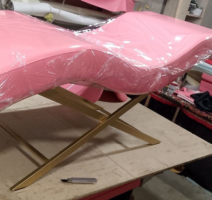 Kushetka kasmetqlagichiskoy va massajnoy