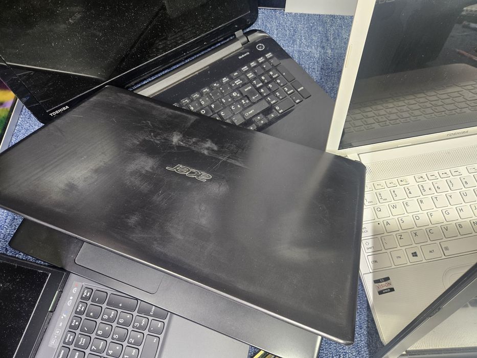 Laptop-uri pentru piese