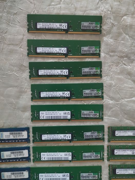 Лот от 8GB/4GB DDR4/DDR3  Сървърна рам памет
