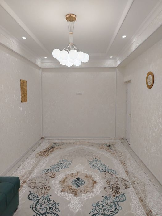 Чирчик ш. 10 м/н Васмой бозор новостройка кирпичный дом 2/5/9 62 м²