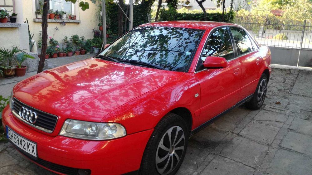 Audi A4 B5 седан