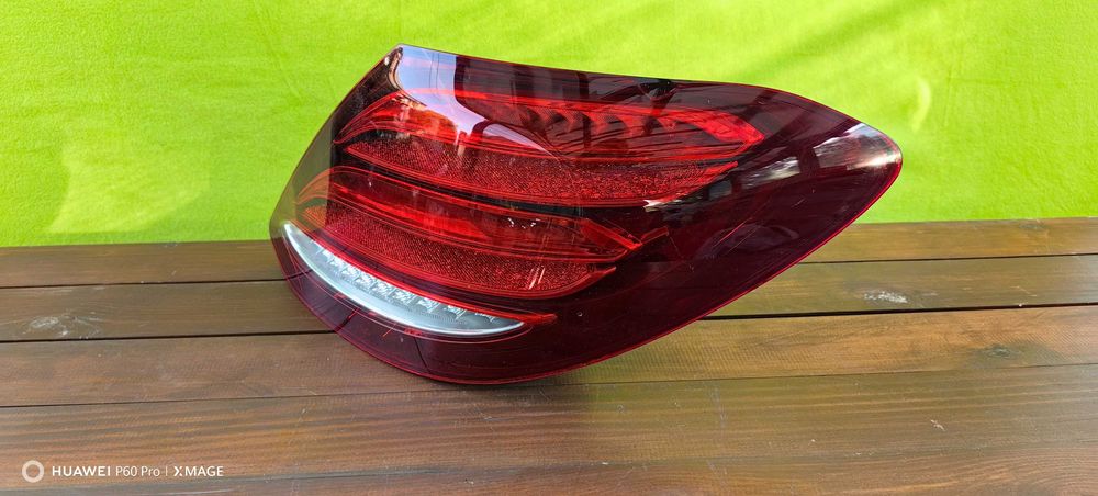 Продавам стоп за Mercedes E Class W213 / Мерцедес Е Класа В213