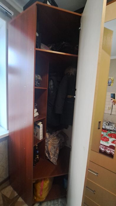 Продам шкаф хорошим состояние