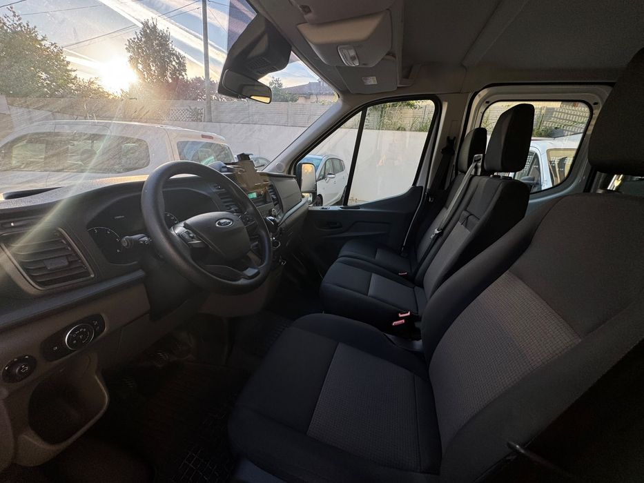 Autoutilitara Ford Transit