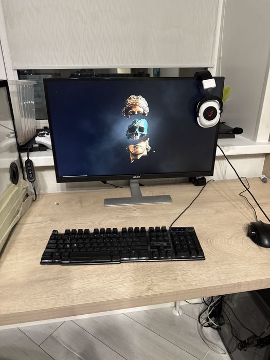 Продам срочно компютер