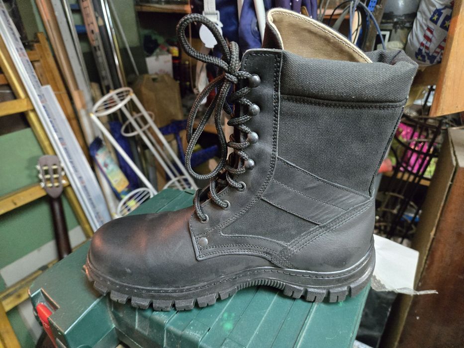 Мъжки боти и зимни кубинки