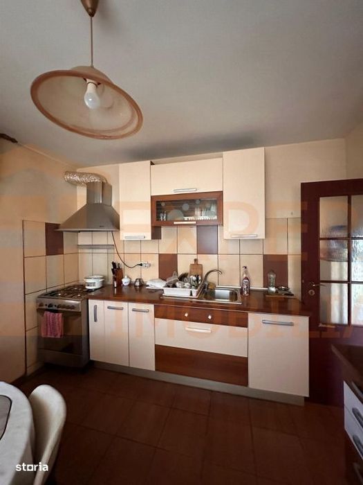 Casa de vanzare in Palazu Mare | 4 camere | Teren 655 mp