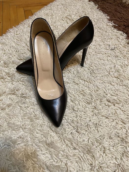 Pantofi stiletto negrii