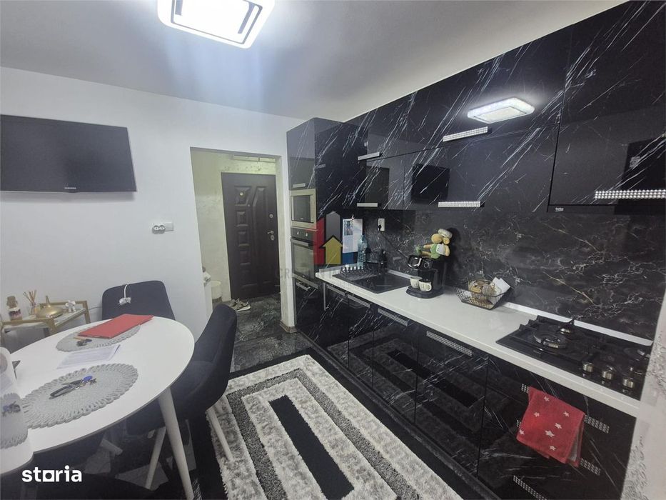 Totul Nou 3 camere transformat in 2,  confort 2, Hipodrom , etaj 1