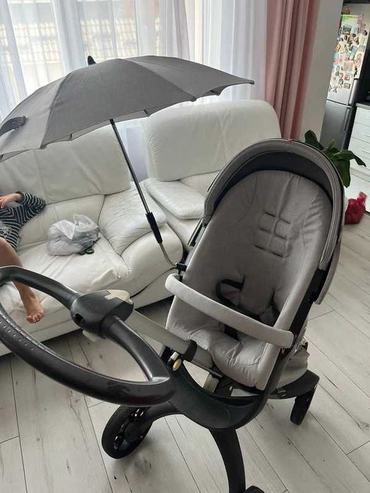 Vand carucior Stokke v5 gri 3 in 1 (Landou,Scoica,Parte Sport)
