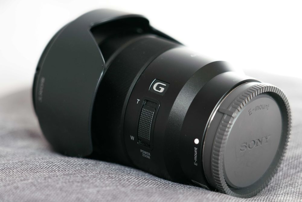 обектив Sony SEL E PZ 18-105mm f/4 G OSS