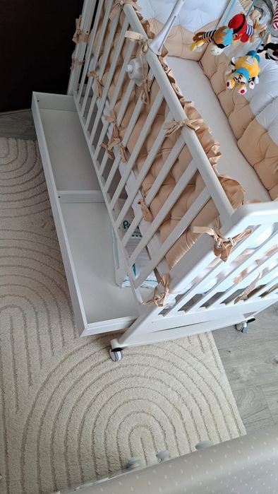 Vand patut de bebe complet echipat