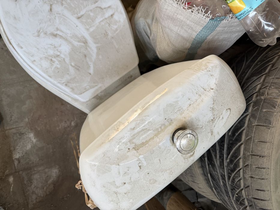 Унитаз ношка сломалось бочком