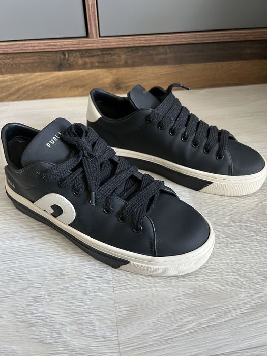 Furla кожени кецове