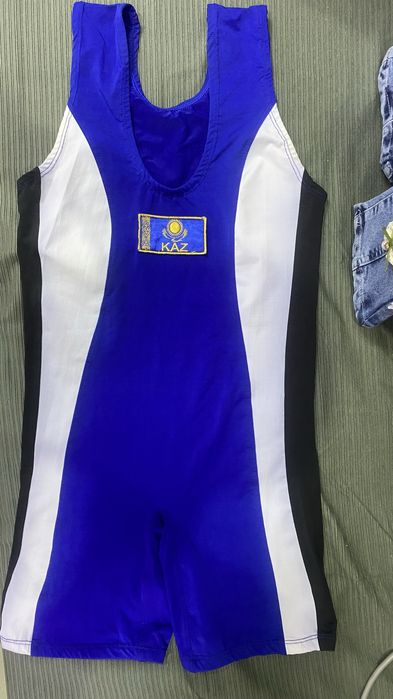 нательник борцовский