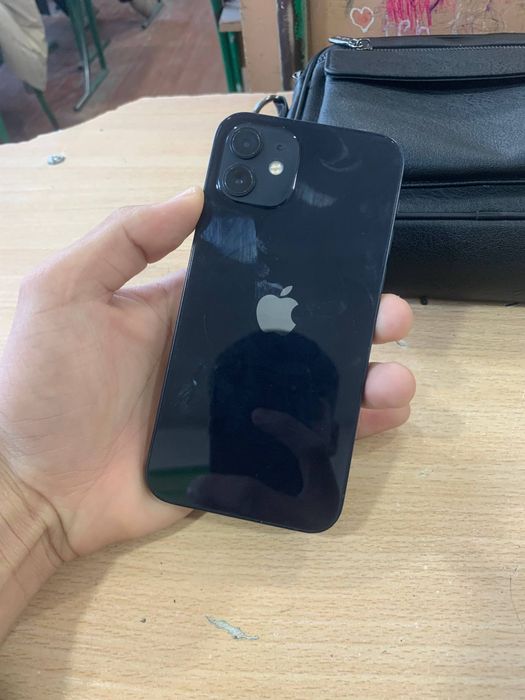 iPhone 12 holati ideal
