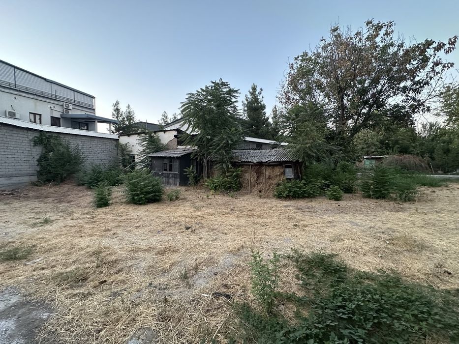 Продается участок в доль речки на Циолковского